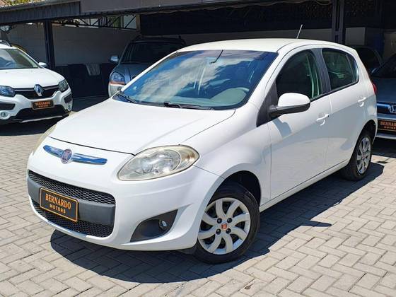 FIAT PALIO 1.4 MPI ATTRACTIVE 8V FLEX 4P MANUAL FIAT PALIO 1.4 MPI ATTRACTIVE 8V FLEX 4P MANUAL